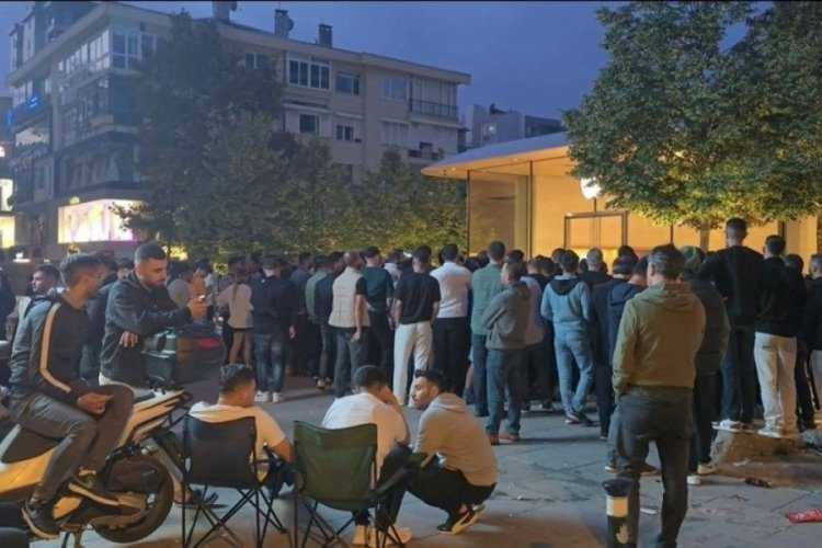 iPhone 16 Karaborsada! Fiyatlar 145 Bin TL'ye Fırladı 2 1750841 iphone 16 karaborsaya dustu 66f28fa94daea