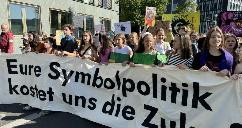 Berlin’de İklim Protestosu: “Başka Bir Dünya Yok!”