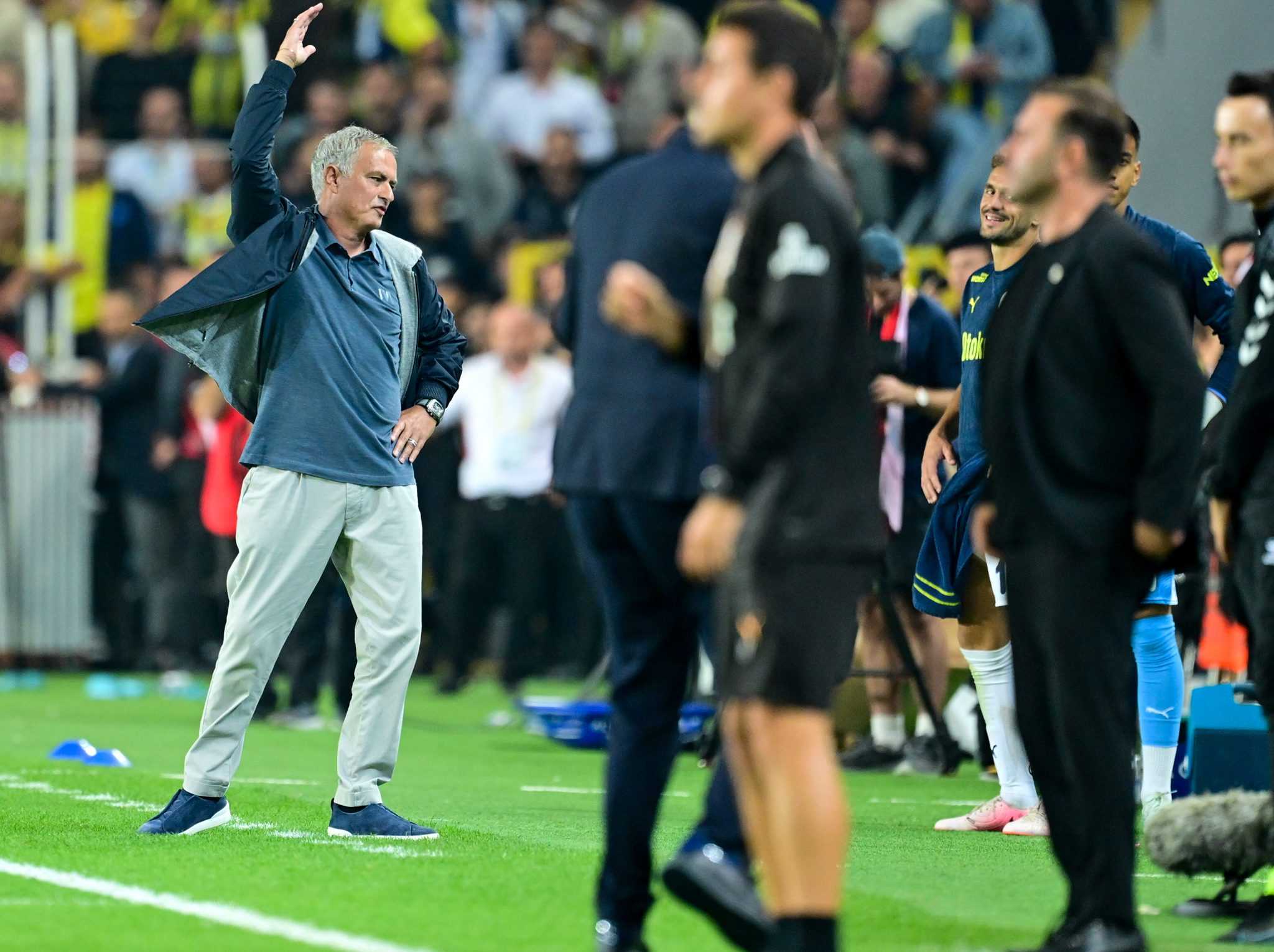 AA 20240921 35702012 35702011 FENERBAHCE GALATASARAY