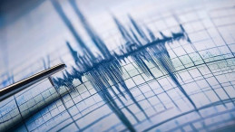 Akdeniz’de 4,8 Büyüklüğünde Deprem: Gece Yarısı Sarsıntı