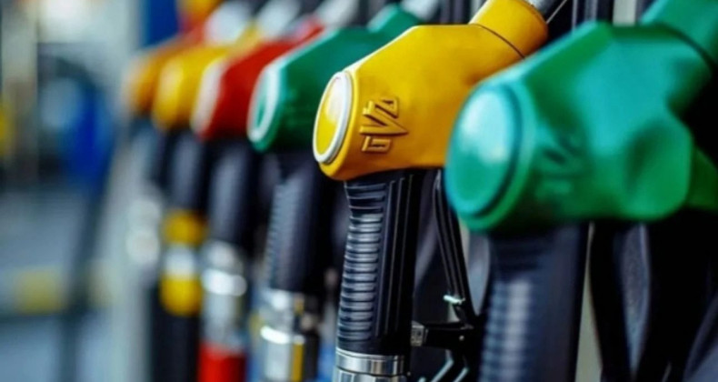 Bu Gece Yarısından İtibaren Benzine Büyük İndirim Geliyor