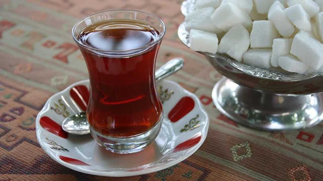 Çay Severlere Kötü Haber: Bir Zam Daha 1 Cay Severlere Kotu Haber Bir Zam Daha 1