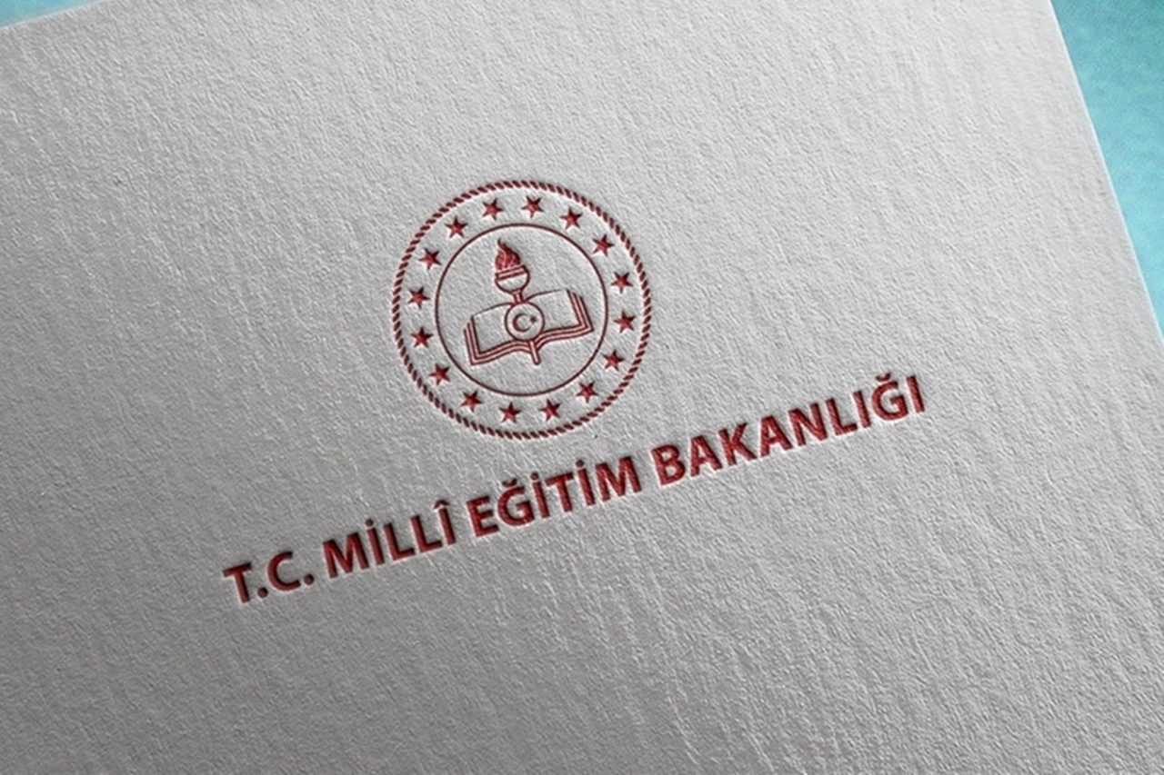 ETAK24: Eğitimde Teknoloji ve Erdoğan’ın Etkisi 1 ETAK24 Egitimde Teknoloji ve Erdoganin Etkisi 2