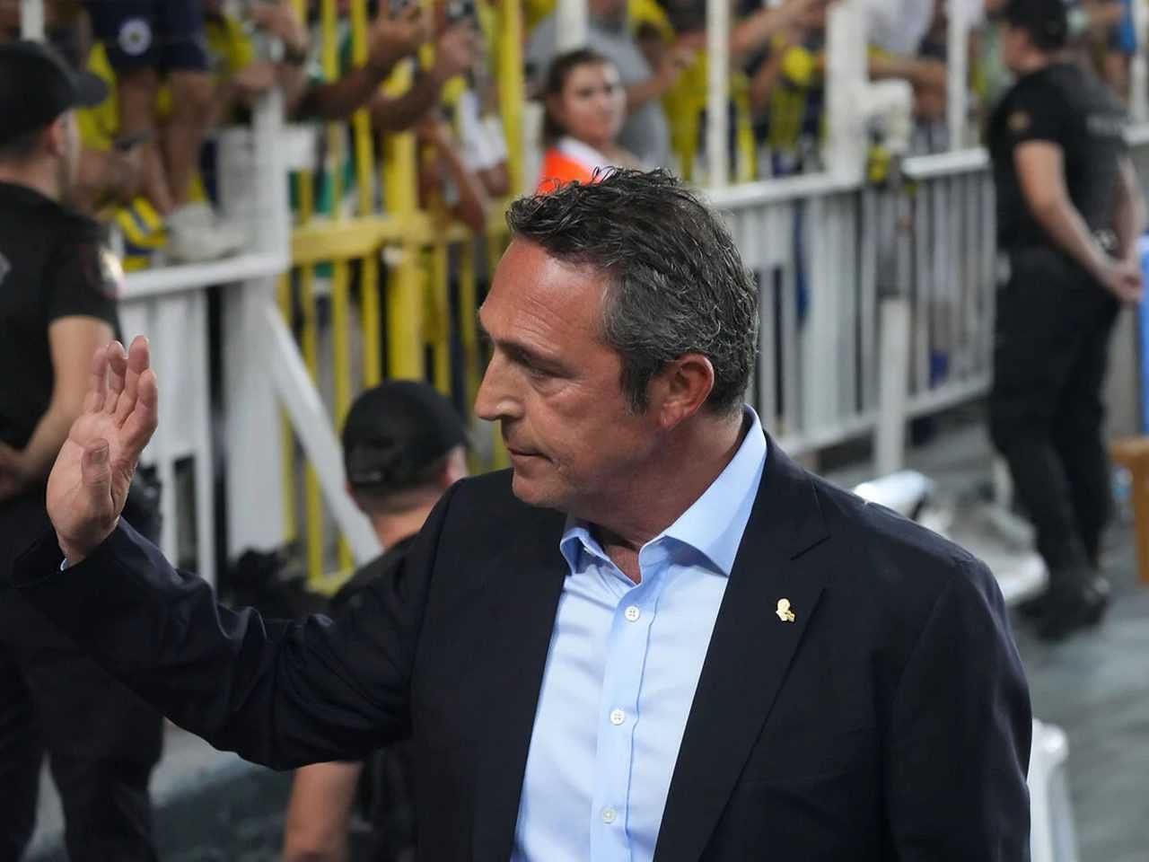 Fenerbahcede Derbi Soku Ali Koc ve Mourinho Tepkisi 3