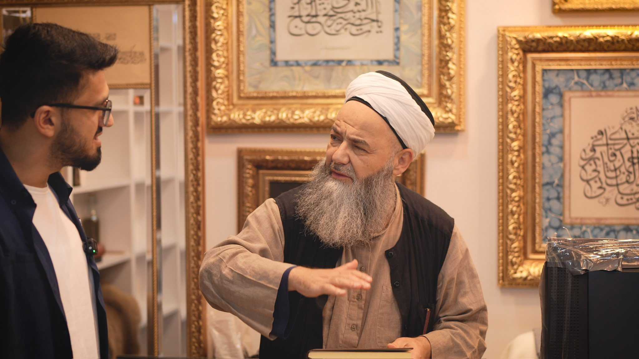 Cübbeli Ahmet Hoca’ya Şok Saldırı Anı! 1 GW5n5aXWwAE2kMR
