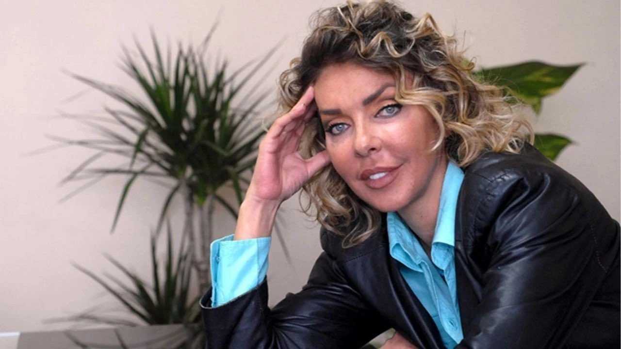 Ahu Tuğba'nın Ölümü Şüpheli mi? Kızı Anjelik'ten Açıklama! 3 GWaEoDMWcAAI2DT