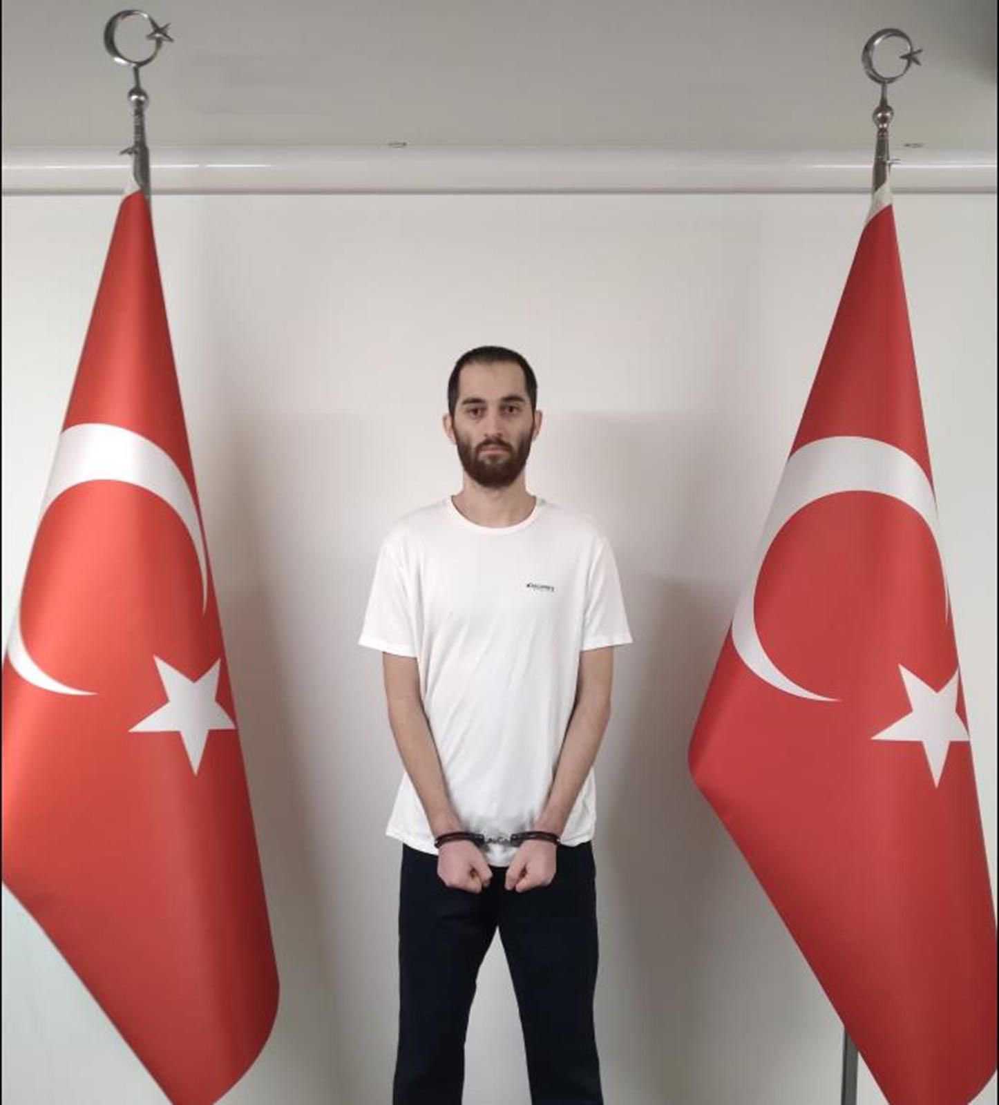 MİT'in Santa Maria Operasyonu: DAEŞ'li Terörist Yakalandı 1 GXbGtybXoAAJmwP