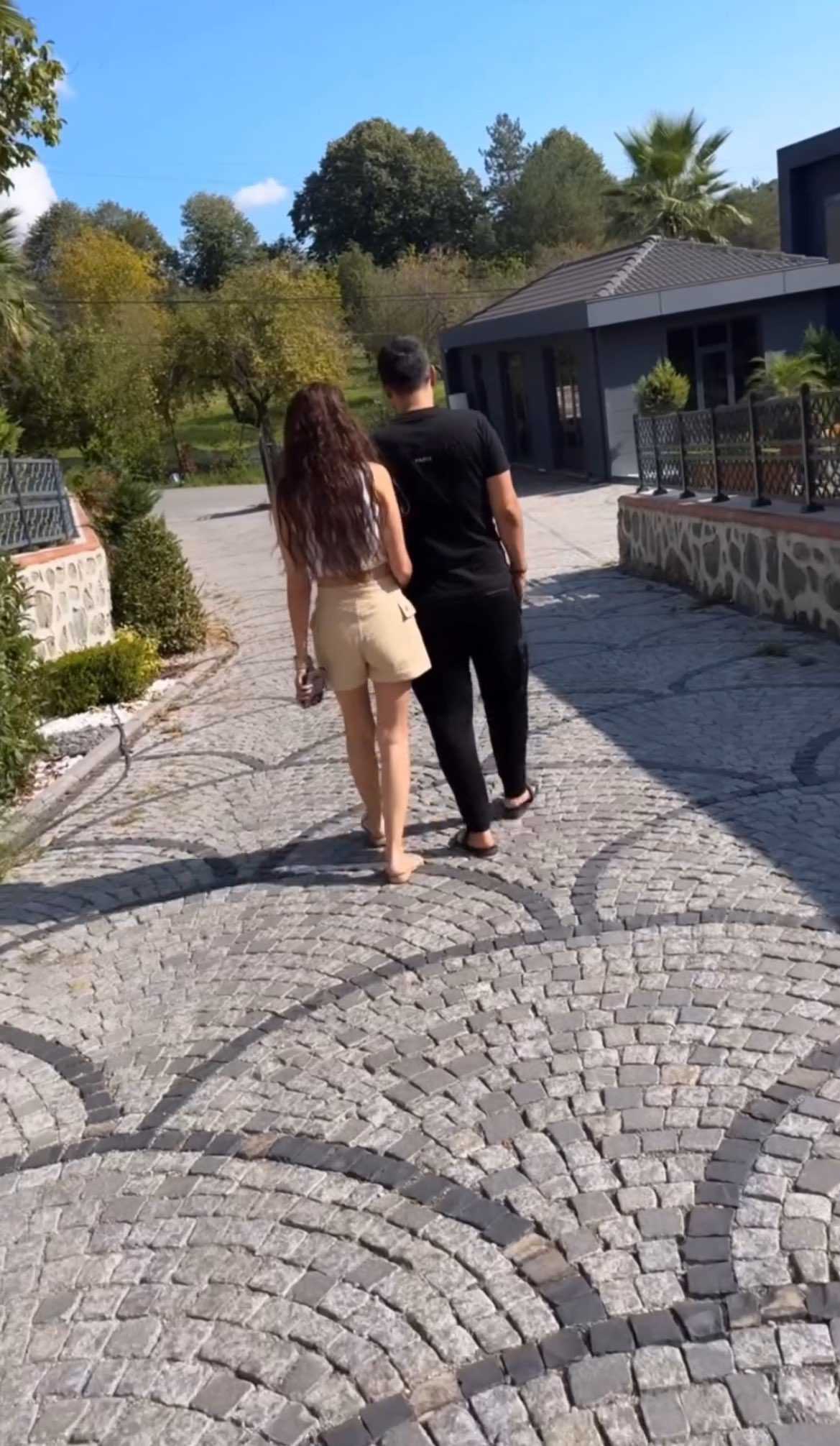 Dilan Polat Sosyal Medya Sessizliğini Bozdu! 5 GXll6pWWIAAQFWg