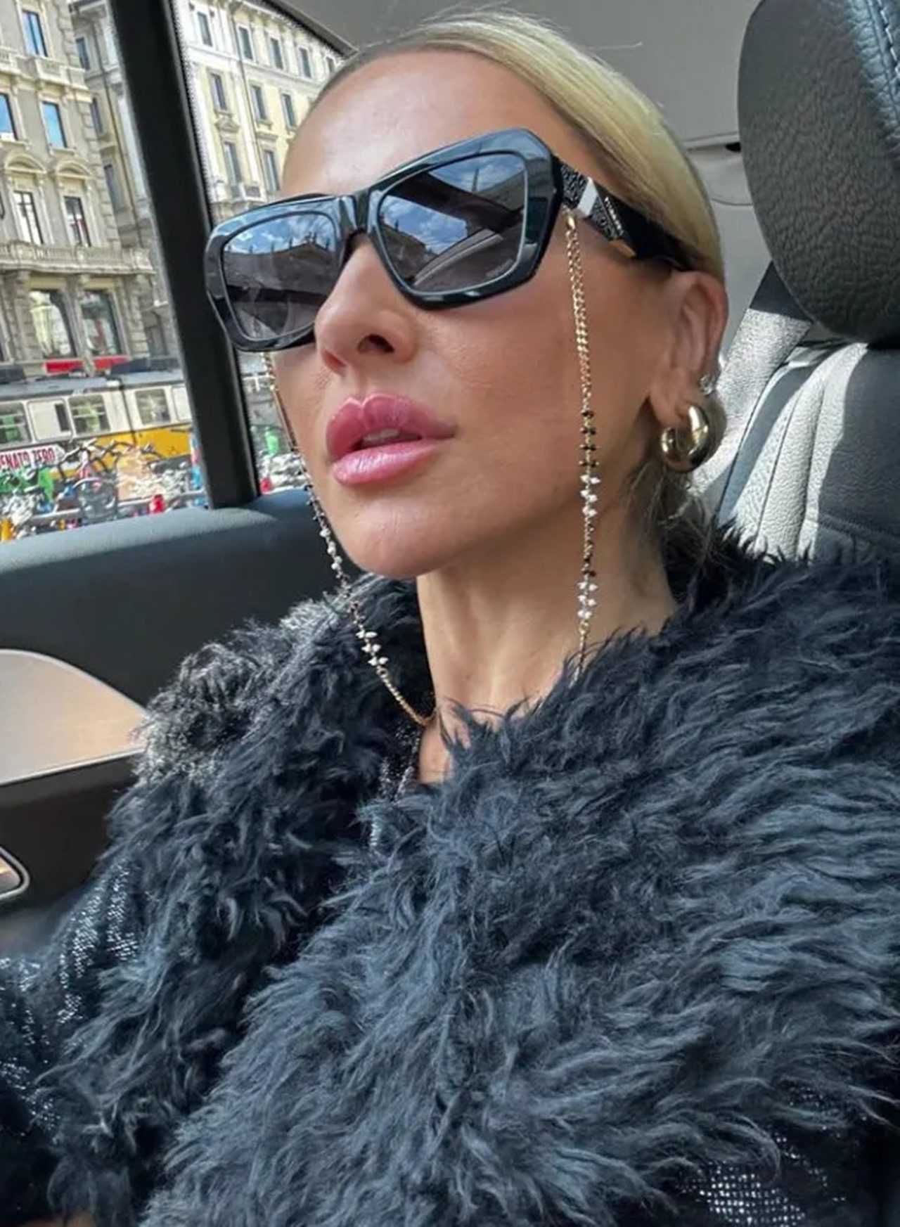 Hadise Fırtına Estirdi: Transparan Tercihi Olay Yarattı 5 Hadise Firtina Estirdi Transparan Tercihi Olay Yaratti 6
