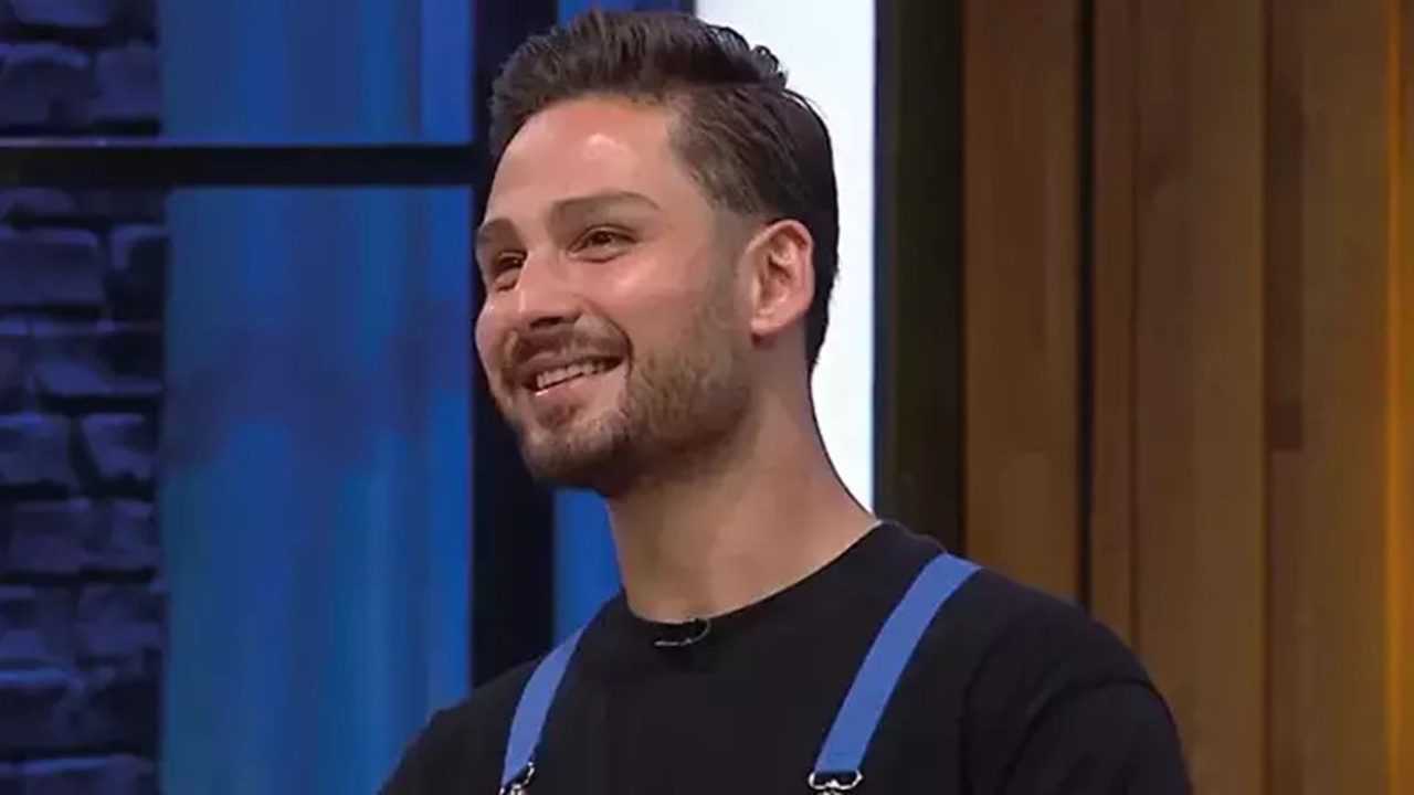 MasterChef'te Mehmet Şef Çok Sinirlendi 1 MasterChefte Mehmet Sef Cok Sinirlendi 2