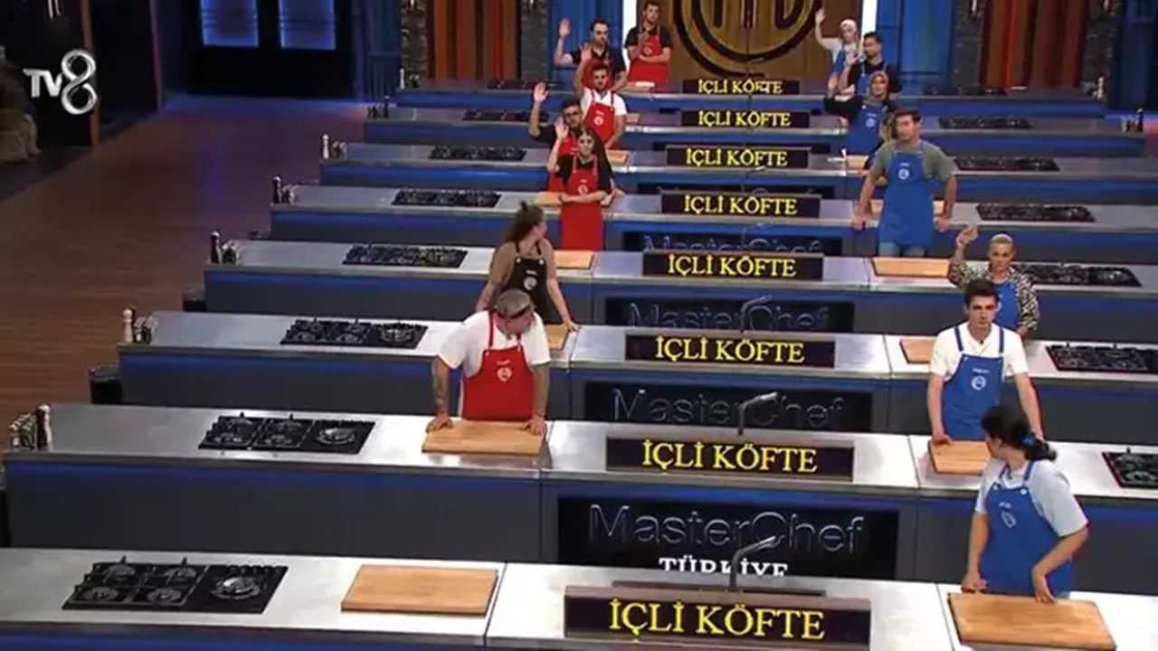 MasterChef'te Mehmet Şef Çok Sinirlendi 2 MasterChefte Mehmet Sef Cok Sinirlendi 3