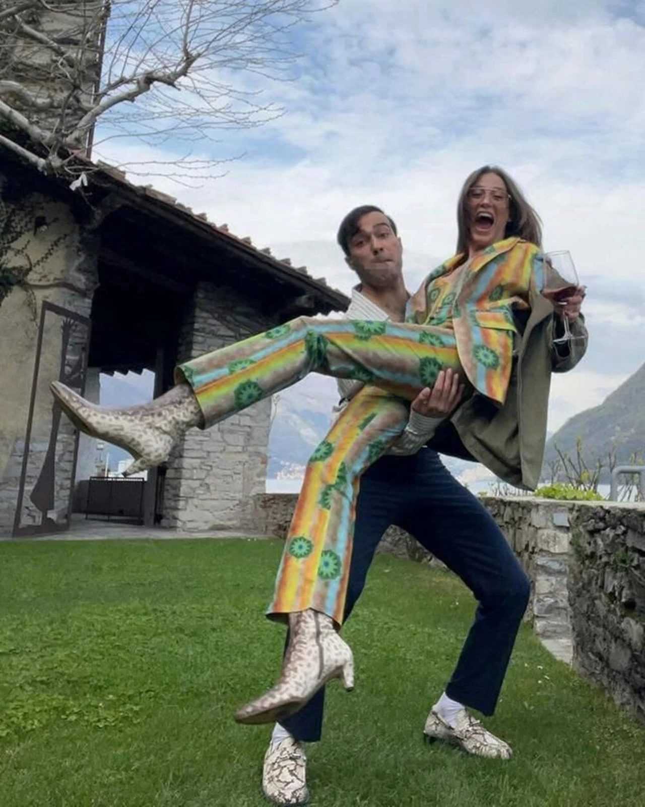 Serenay ve Mert’in Kalp Emojili Aşk İtirafı 2 Serenay ve Mertin Kalp Emojili Ask Itirafi 3