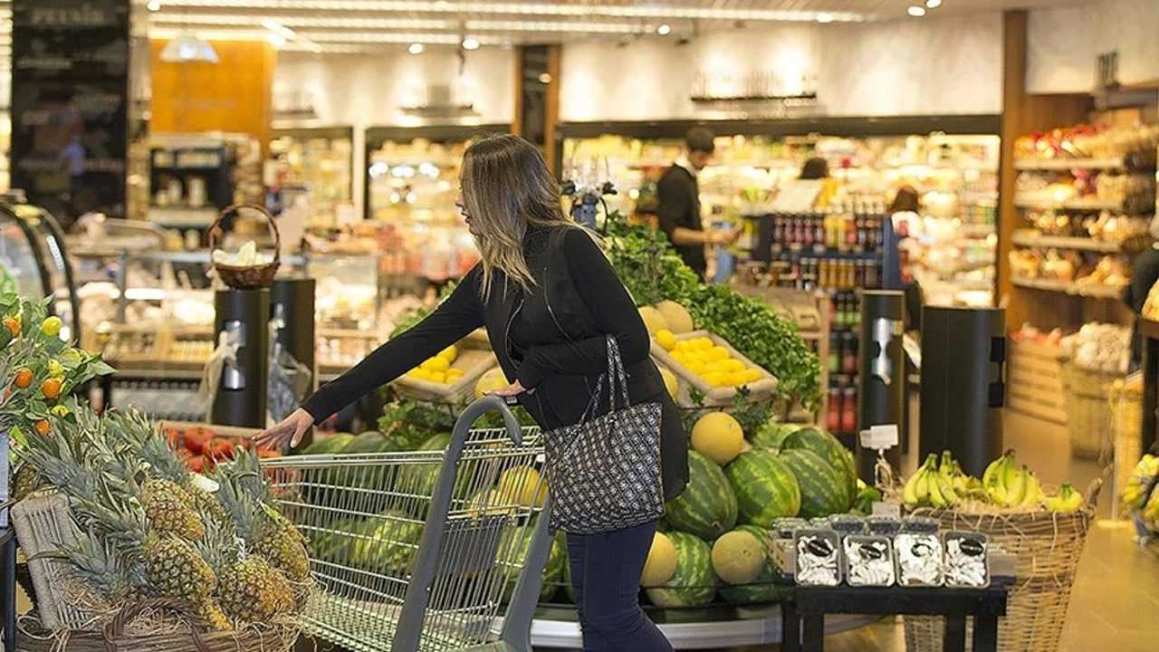 Tüketici Güveni Yükseliyor: Ekonomide Yeni Dönem Başlıyor 5 Tuketici Guveni Yukseliyor Ekonomide Yeni Donem Basliyor 6