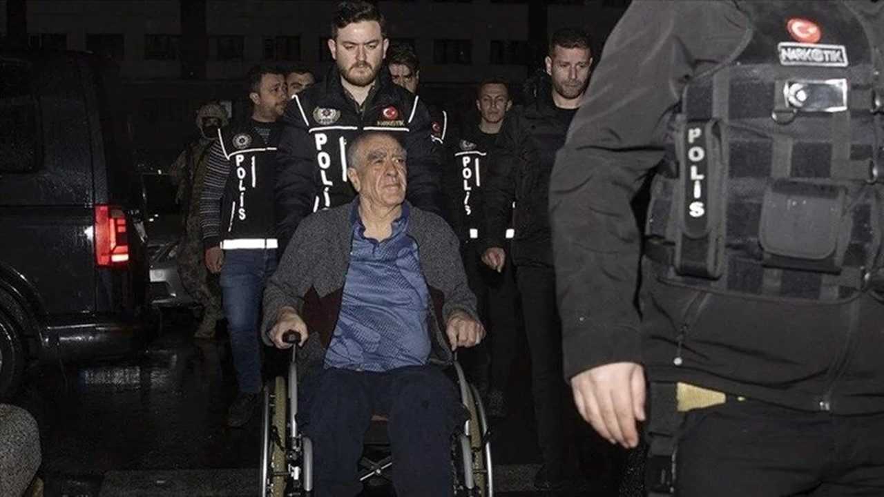 Türk Escobar Urfi Çetinkaya Cezaevinde Hayatını Kaybetti 1 Turk Escobar Urfi Cetinkaya Cezaevinde Hayatini Kaybetti 3