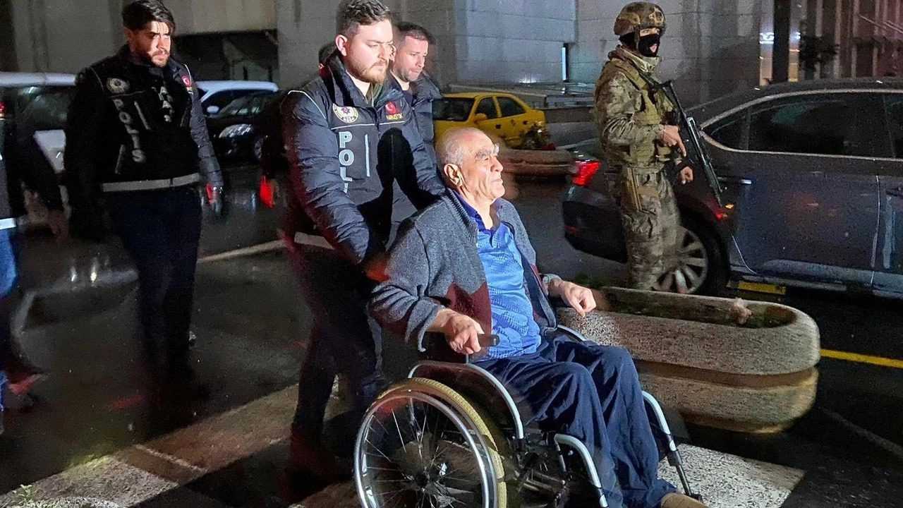 Türk Escobar Urfi Çetinkaya Cezaevinde Hayatını Kaybetti 2 Turk Escobar Urfi Cetinkaya Cezaevinde Hayatini Kaybetti 4