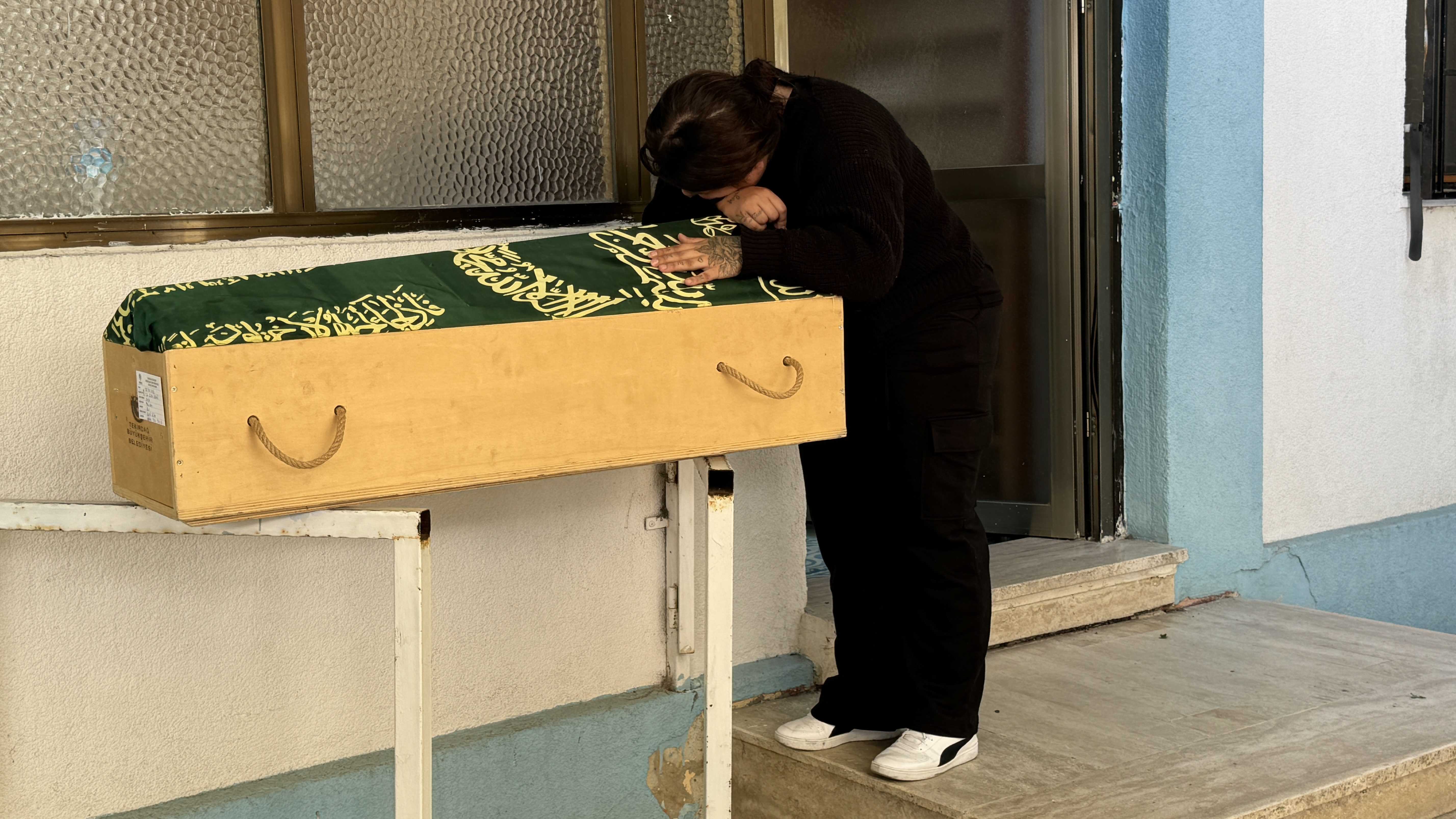 Sıla Bebek Defnedildi: "Bizleri Affet, Seni Koruyamadık" 9 AA 20241008 35856689 35856681 TEKIRDAGDA CINSEL ISTISMAR VE DARP SONUCU YASAMINI YITIREN SILA BEBEGIN CENAZESI TOPRAGA VERILDI