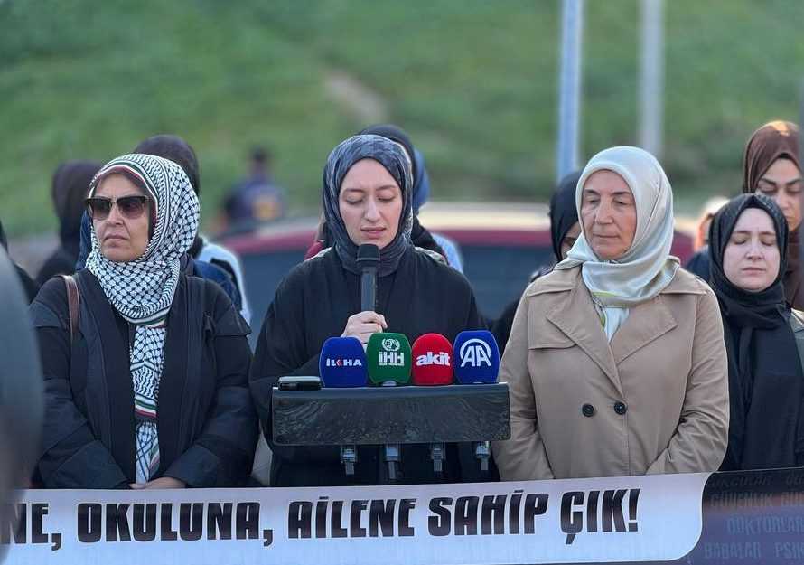 Edirnekapı Surları Önünde Kadına Yönelik Şiddet Protesto Edildi 1 AA 20241011 35886143 35886141 EDIRNEKAPI SURLARI ONUNDE KADINA YONELIK SIDDET PROTESTO EDILDI