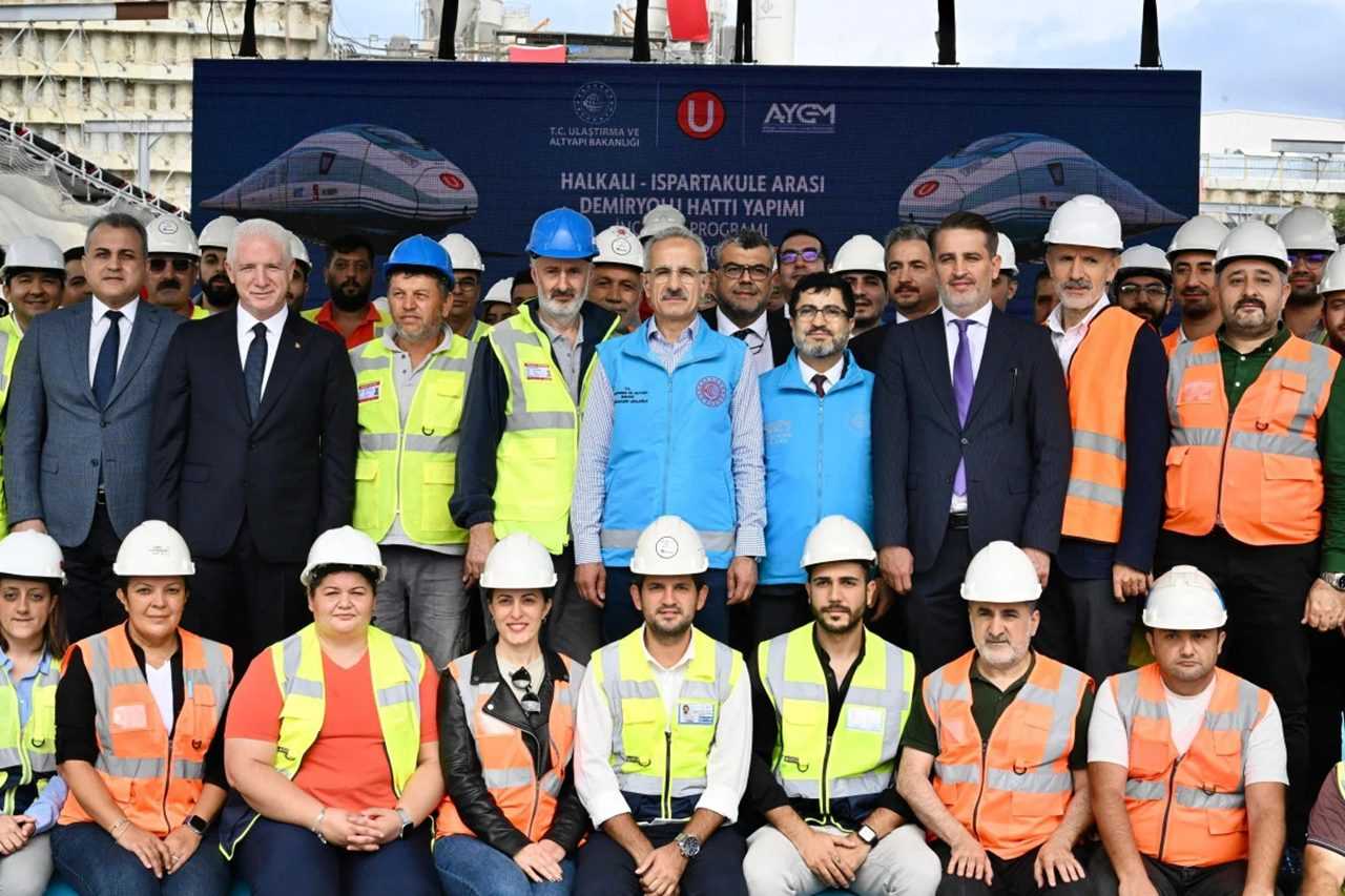 Bakan Uraloğlu'ndan Tarihi Müjde: Hızlı Tren Hattı Yolda 1 Bakan Uraloglundan Tarihi Mujde Hizli Tren Hatti Yolda 2