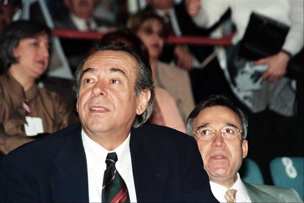 Basının Duayeni Güneri Civaoğlu Hayata Veda Etti 2 Basinin Duayeni Guneri Civaoglu Hayata Veda Etti 3