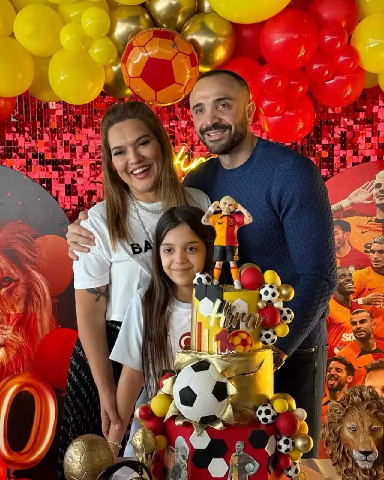 Demet Akalın, Aldığı Haber ile Apar Topar Ülkeye Döndü 4 Demet Akalindan Talihsiz Kaza ve Yeni Proje 4
