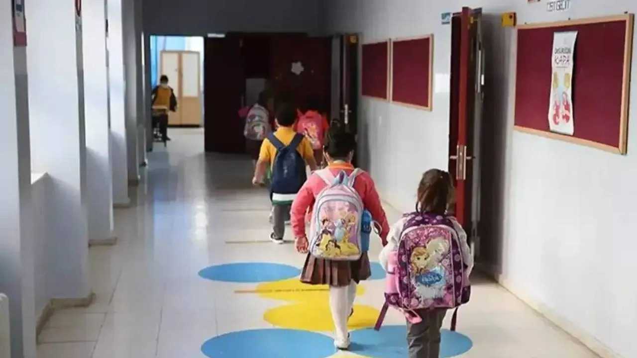 Ders Saatleri Değişiyor: Eğitimde Yeni Dönem Başlıyor 2 Ders Saatleri Degisiyor Egitimde Yeni Donem Basliyor 3