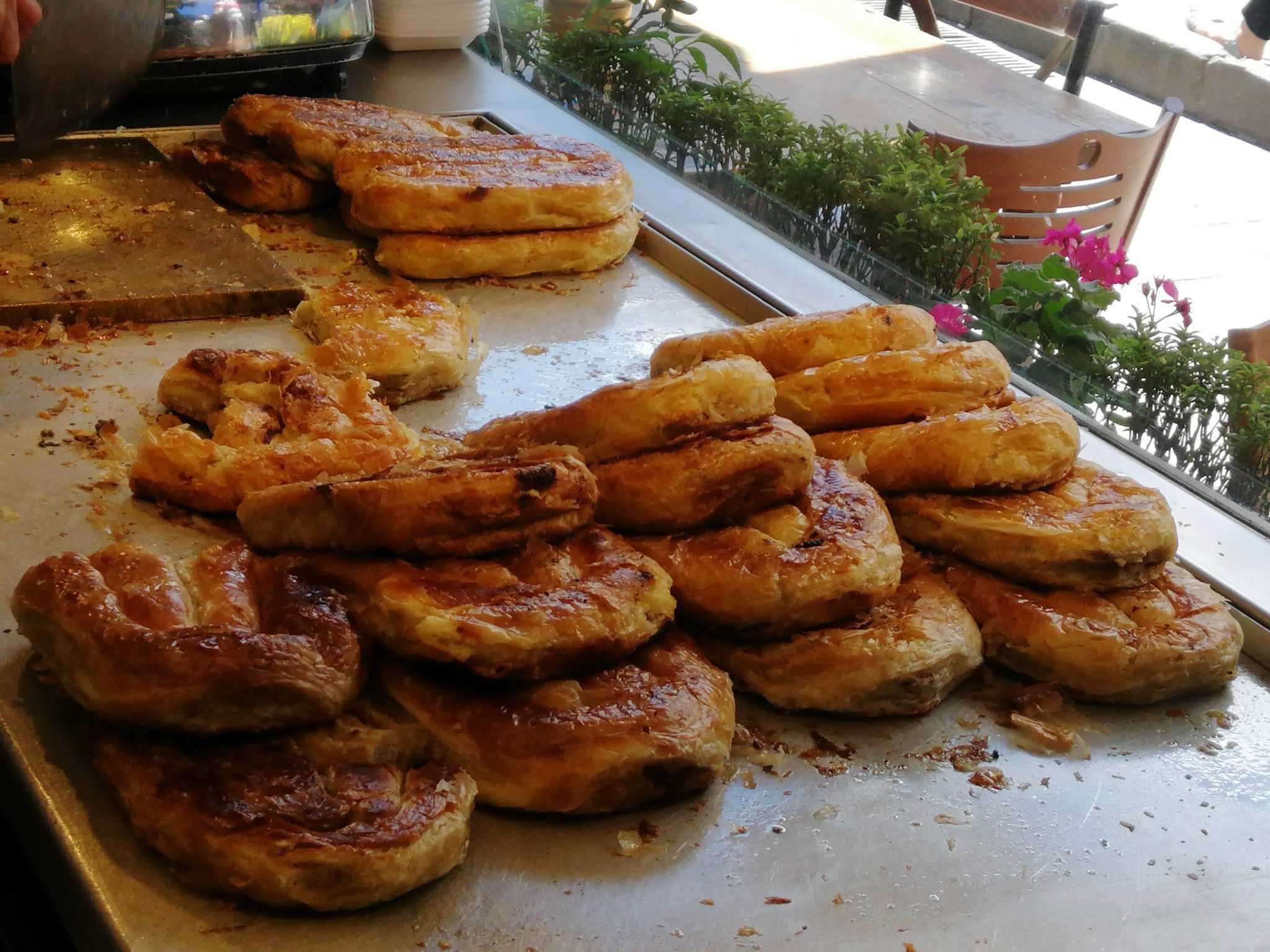 Sarıyer Börekçisi'nde Kıymalı Börek Skandalı! 2 FVc3jNXXwAAtqr8