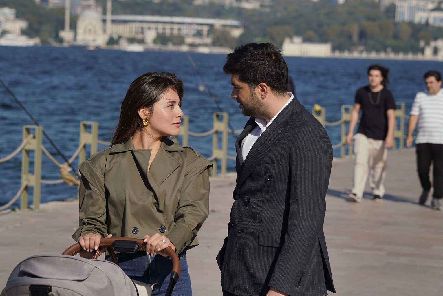 Kızılcık Şerbeti’nde Aşk Alevlenecek mi? 8 GZmHLLpWYBAOkN