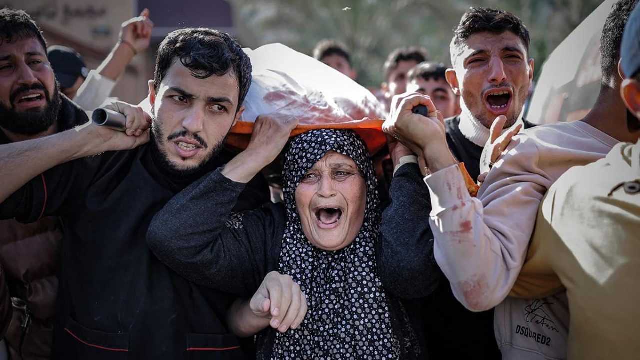 Gazze'de Kadınlar İçin Hayati Tehdit: Acil Yardım Çağrısı 2 Gazzede Kadinlar Icin Hayati Tehdit Acil Yardim Cagrisi 3