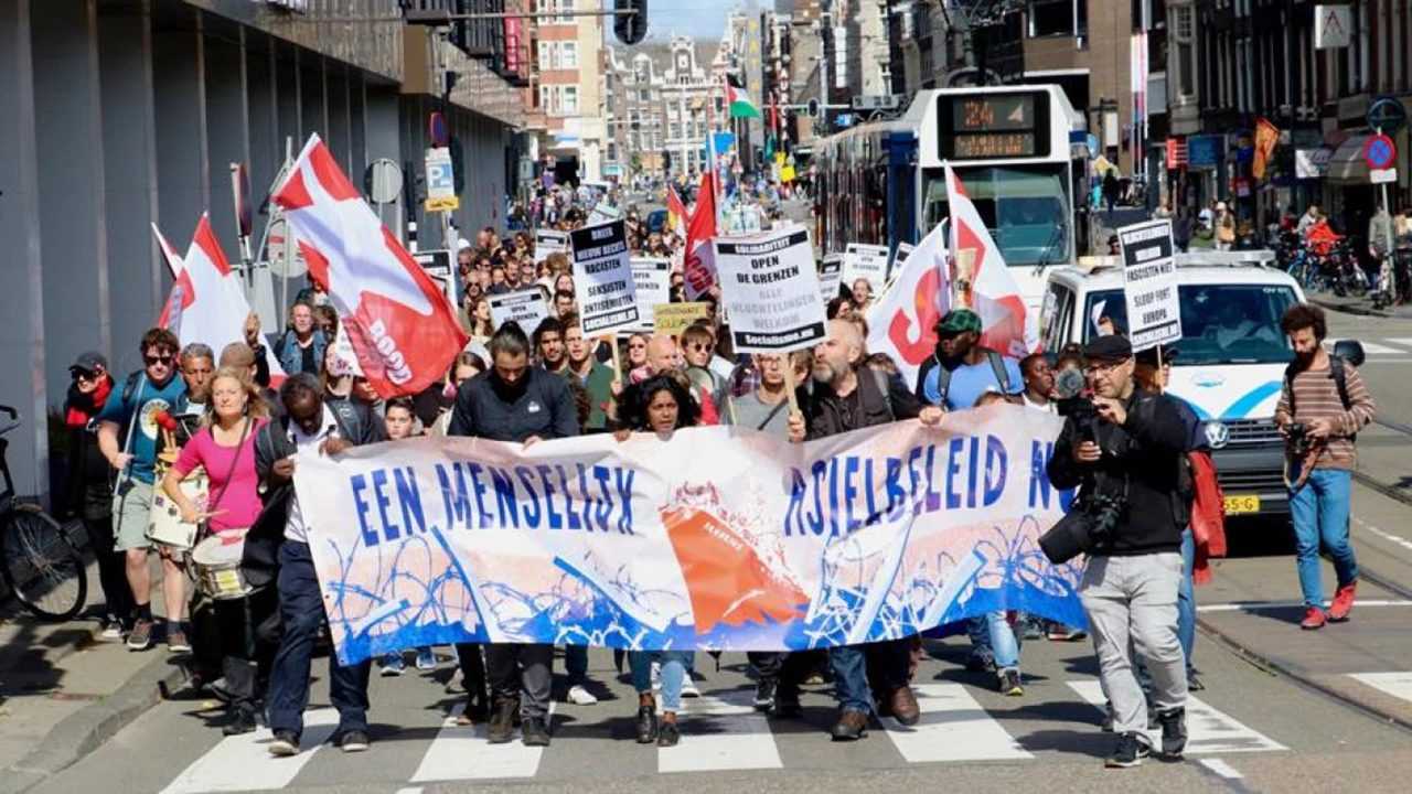 Hollanda'dan Mülteci Krizine Sert Önlemler 1 Hollandadan Multeci Krizine Sert Onlemler 2