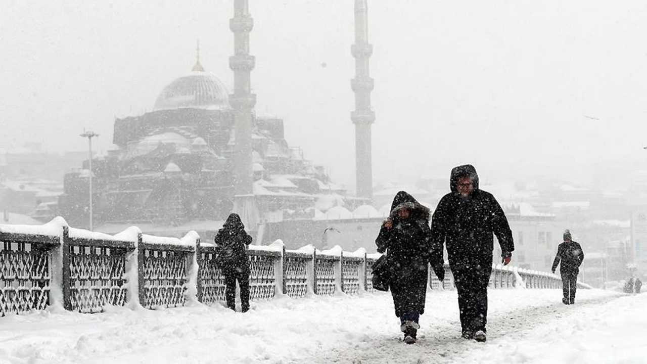 Kar Severlere Mujde Istanbulda Ocakta Kar Bekleniyor 2