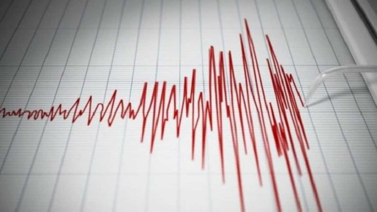 Malatya'da 5.9 Büyüklüğünde Deprem Panik Yarattı 3 Malatyada 5.9 Buyuklugunde Deprem Panik Yaratti 4