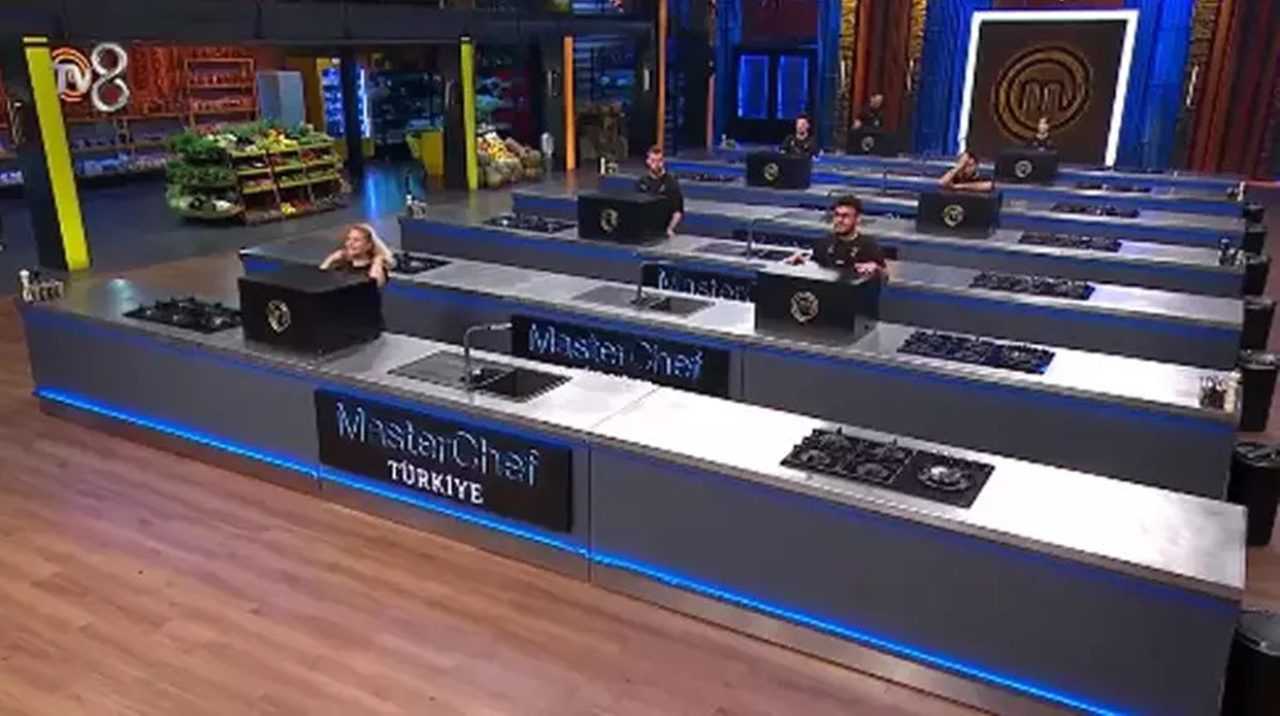 Masterchef 2024'ün İlk Kaşığı Mehmet Şef Tarafından Atıldı 4 Masterchef 2024un Ilk Kasigi Mehmet Sef Tarafindan Atildi 3