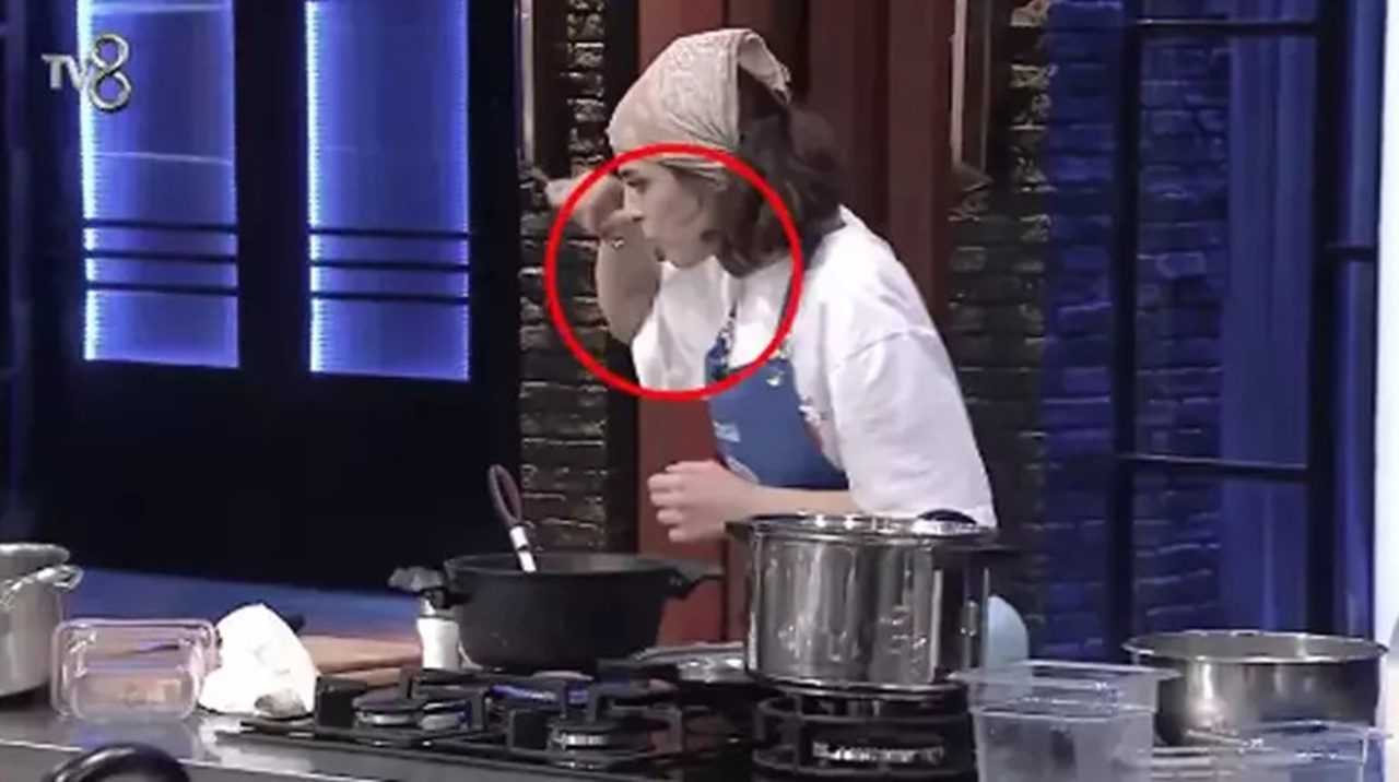 Masterchef'te Heyecan İyice Arttı: Ezgi Sonunda İtiraf Etti 2 Masterchefte Heyecan Iyice Artti Ezgi Sonunda Itiraf Etti 3