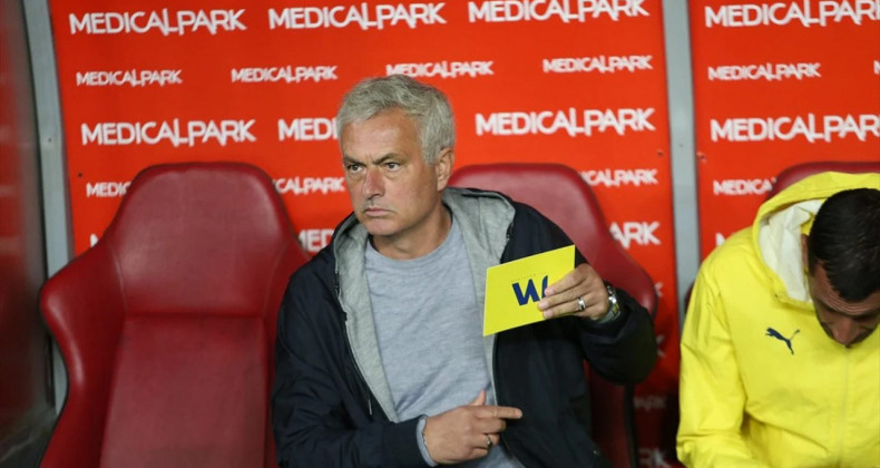 Mourinho’dan Hakeme Sert Çıkış: Bu Faul Bizim İçin Yok