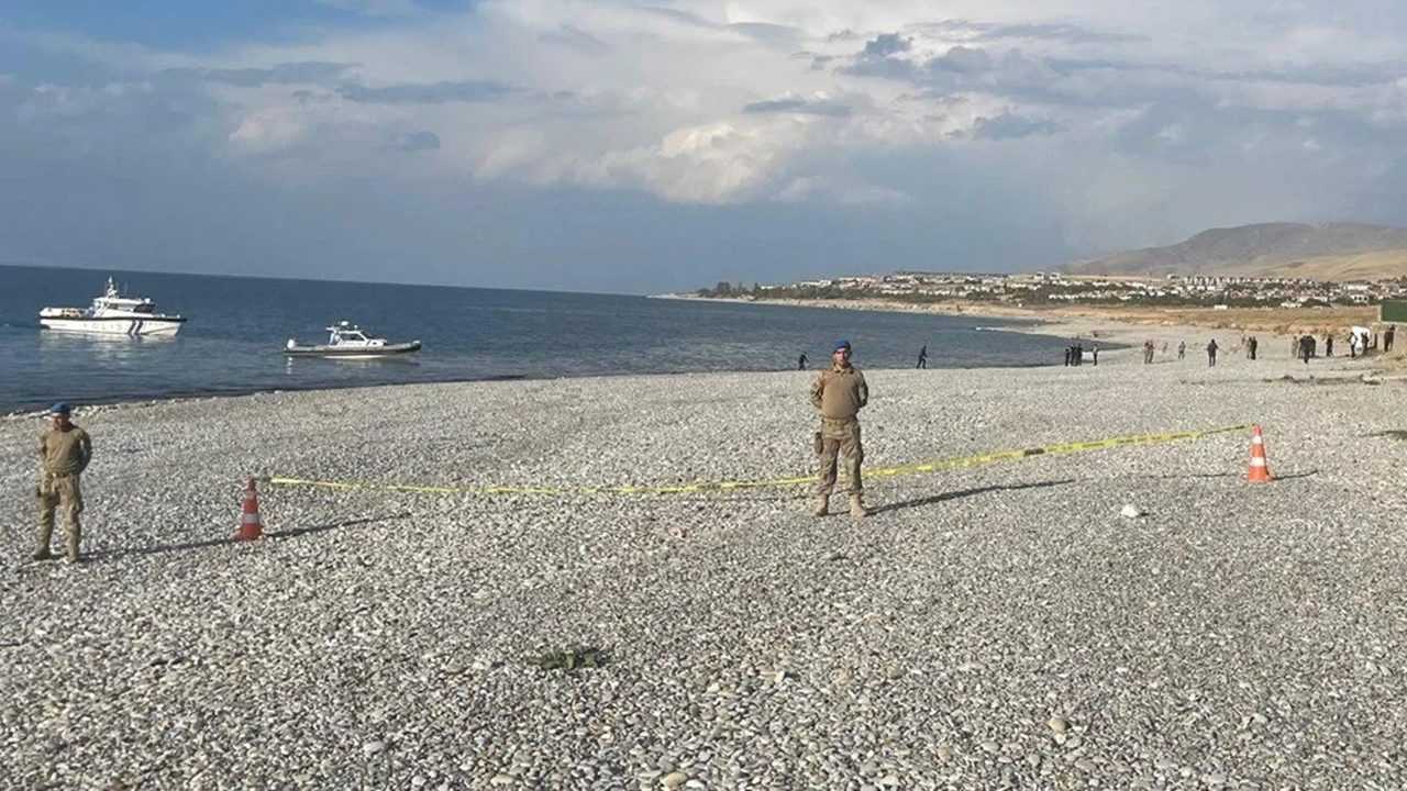 Rojin'in Cansız Bedeni 18 Gün Sonra Van Gölü'nde Bulundu 1 Rojinin Cansiz Bedeni 18 Gun Sonra Van Golunde Bulundu 2