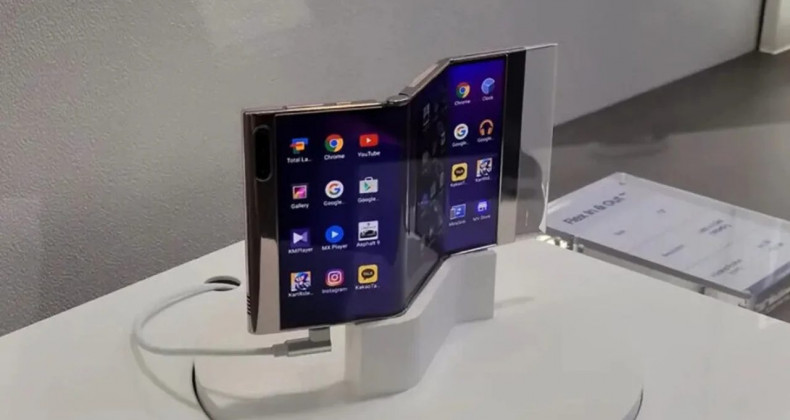 Samsung’un Üç Katlanabilir Telefonuyla Geleceği Katlayın