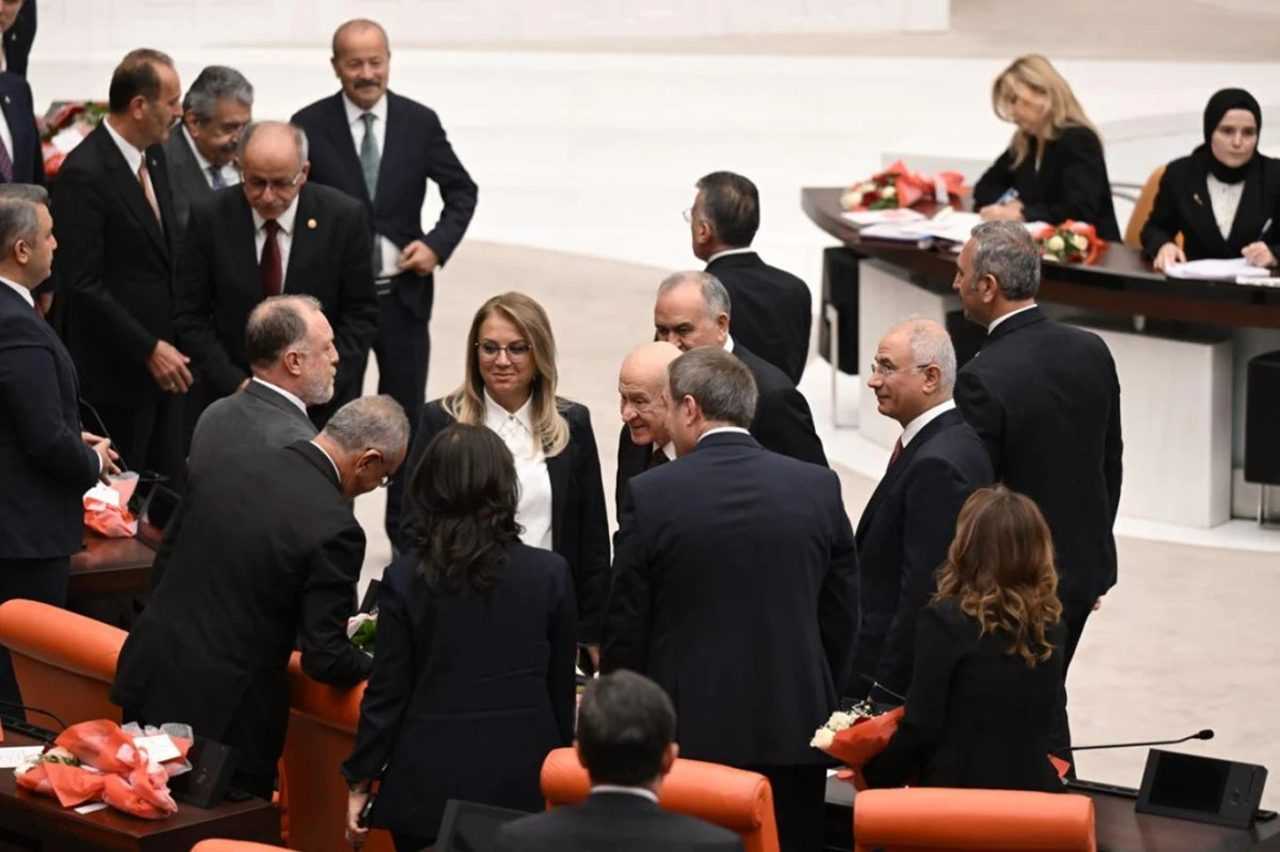Siyasi Donusum Bahceli ve Ocalandan Tarihi Adim 2