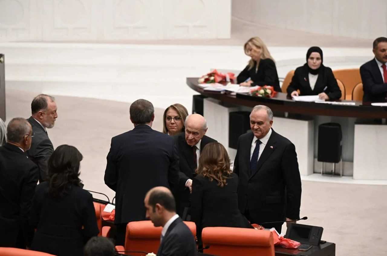 Siyasi Donusum Bahceli ve Ocalandan Tarihi Adim 3