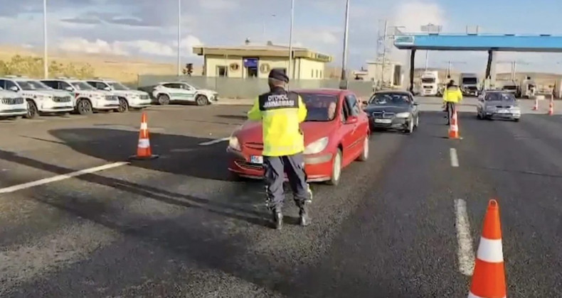 Trafikte Kural Tanımayanlara Ceza Yağdı