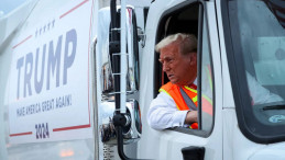 Trump, Biden’a Çöp Yanıtıyla Gündemi Sarsıyor