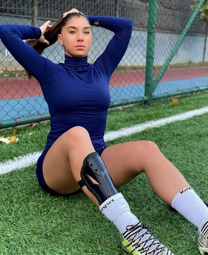 Elif Karaarslan Kimdir? Orhan Erdemir Olayı Nedir? 4 elif karaaslan4