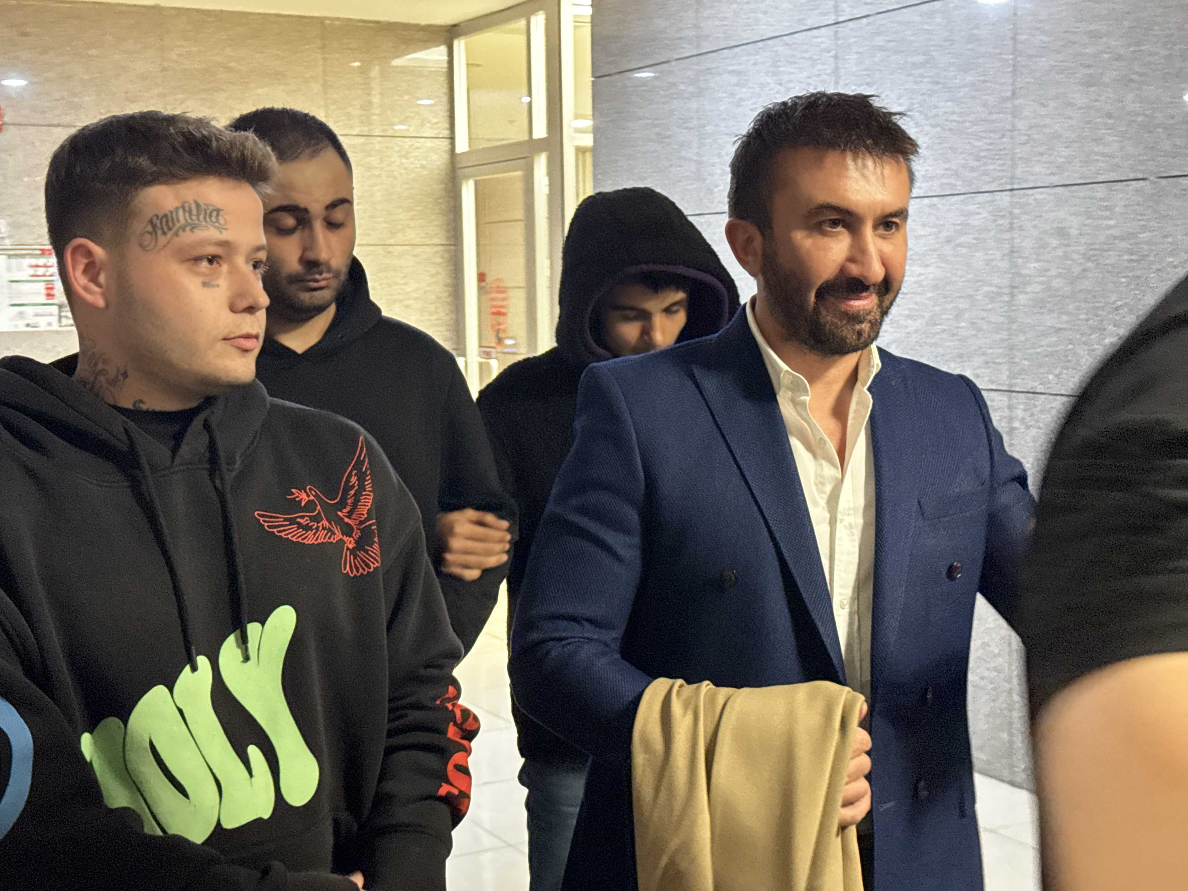 Serdar Ortaç ve Mehmet Ali Erbil Hâkim Karşısına Çıkıyor 4 AA 20241111 36169208 36169206 YASA DISI BAHIS SORUSTURMASINDA SERDAR ORTAC VE MEHMET ALI ERBILE EV HAPSI KARARI 1
