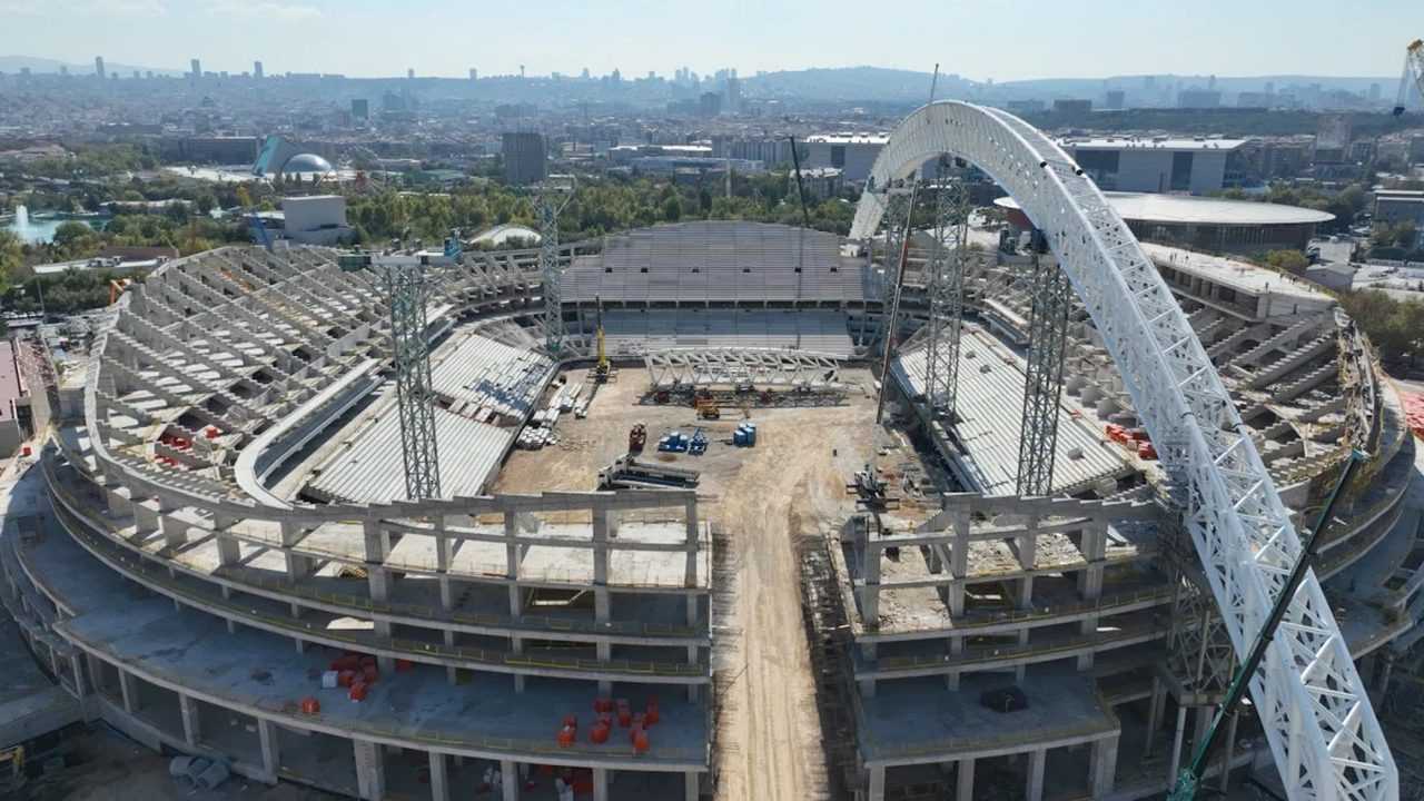 Ankaranin Yeni Yildizi Futbol Topu Seklinde Dev Stadyum 2