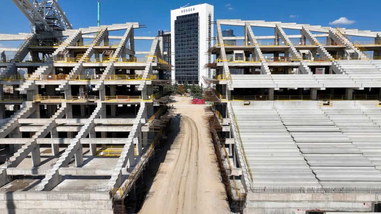 Ankaranin Yeni Yildizi Futbol Topu Seklinde Dev Stadyum 4