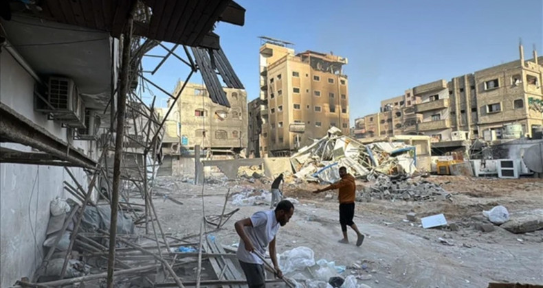 Bombardıman Altında Hayatta Kalma Mücadelesi
