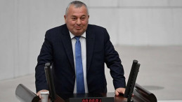 Demokrat Parti’de Deprem: Enginyurt ve Uzun İstifa Etti