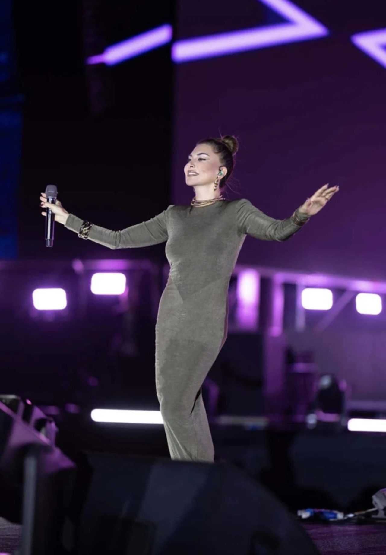 Ebru Yaşar: Kuşakları Buluşturan Unutulmaz Konserler 2 Ebru Yasar Kusaklari Bulusturan Unutulmaz Konserler 3