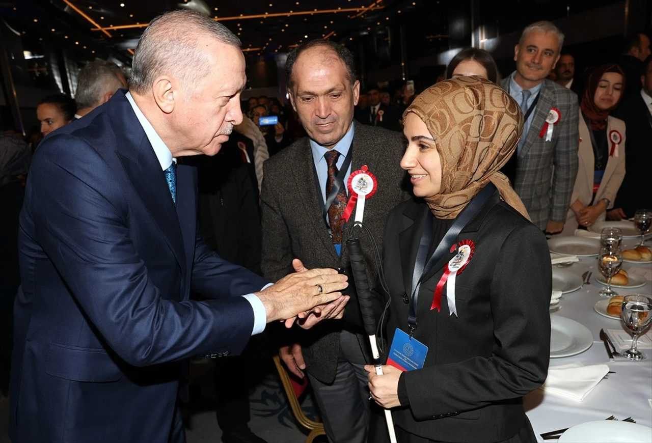 Cumhurbaşkanı Erdoğan: Önemli Açıklamada Bulundu 5 Egitimde Yeni Cag Fikri Hur Nesiller Icin Adimlar 6