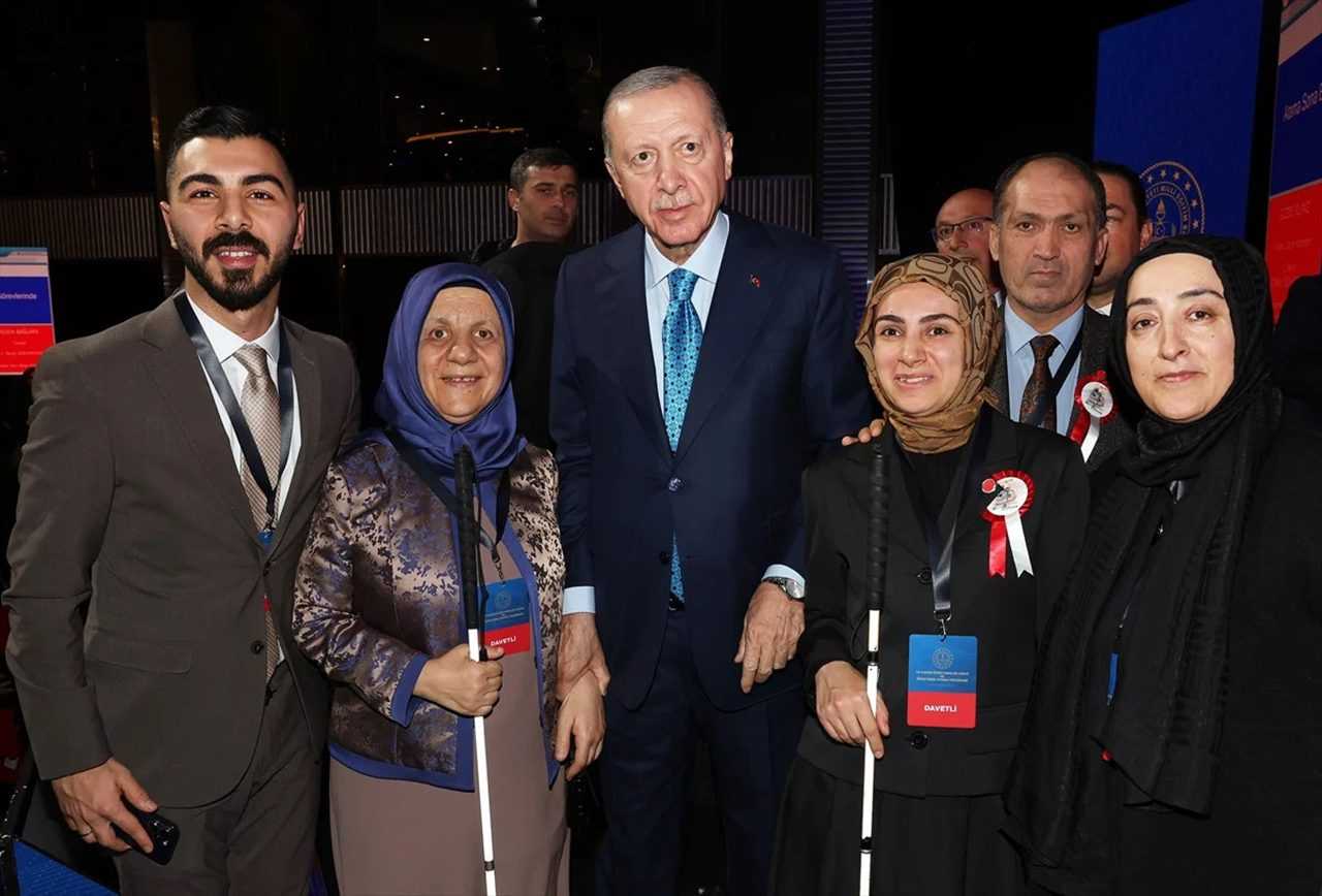 Cumhurbaşkanı Erdoğan: Önemli Açıklamada Bulundu 7 Egitimde Yeni Cag Fikri Hur Nesiller Icin Adimlar 8