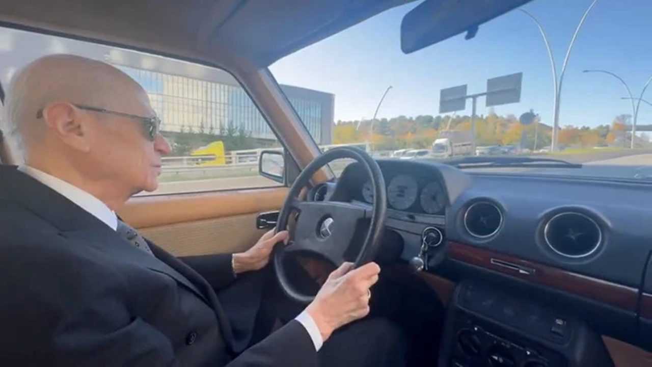 MHP Lideri Devlet Bahçeli'den Nostaljik Ankara Turu 2 MHP Lideri Devlet Bahceliden Nostaljik Ankara Turu 2